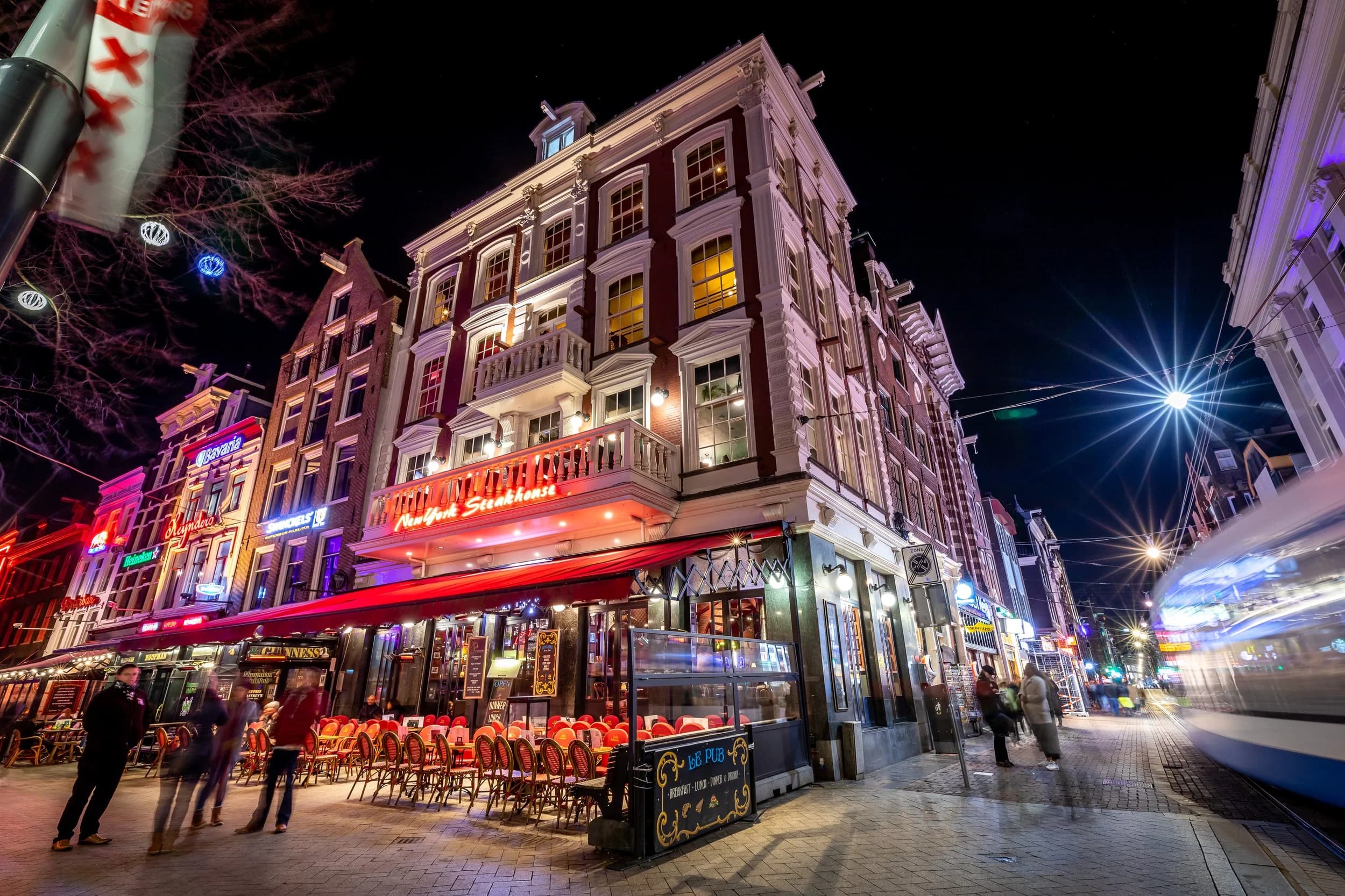 Restaurant Le Pub Amsterdam Main Entrance
